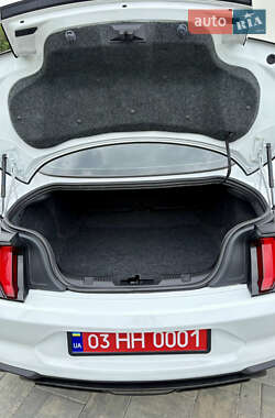 Купе Ford Mustang 2020 в 