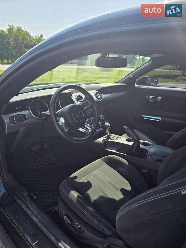 Купе Ford Mustang 2019 в Нетішині