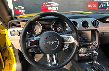 Купе Ford Mustang 2015 в 