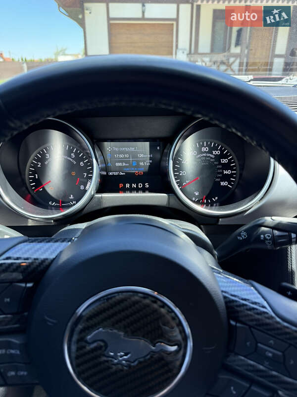 Купе Ford Mustang 2017 в Нововолынске