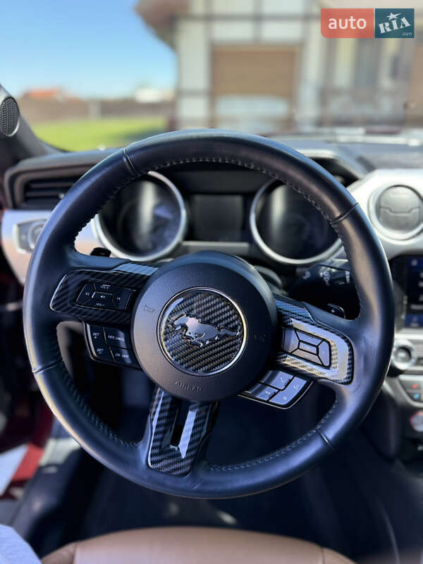 Купе Ford Mustang 2017 в Нововолынске