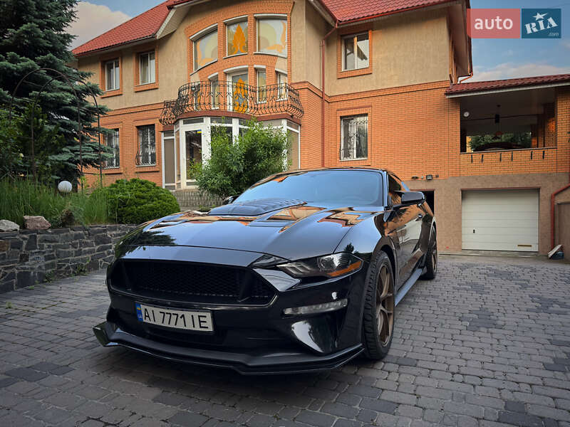 Купе Ford Mustang 2018 в Києві