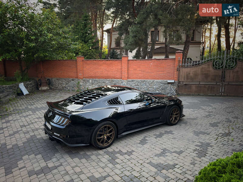 Купе Ford Mustang 2018 в Києві