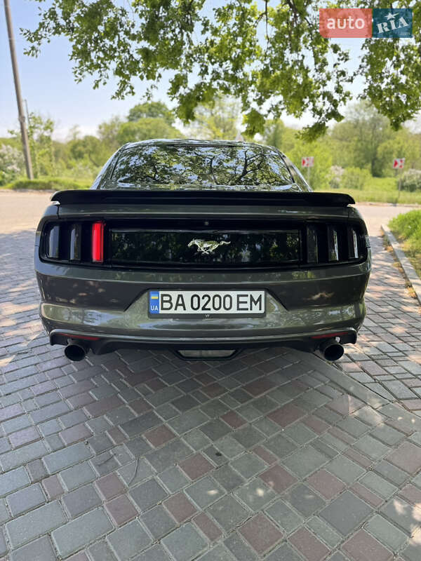 Купе Ford Mustang 2015 в Кропивницком фото 11 Купе Ford Mustang 2015 в Кропивницком