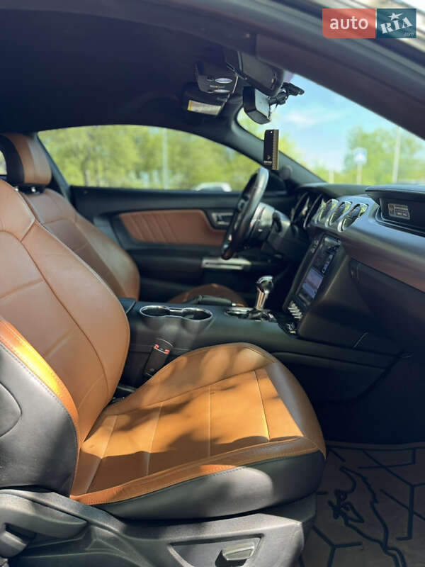 Купе Ford Mustang 2015 в Кропивницком фото 25 Купе Ford Mustang 2015 в Кропивницком