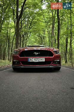 Купе Ford Mustang 2017 в 