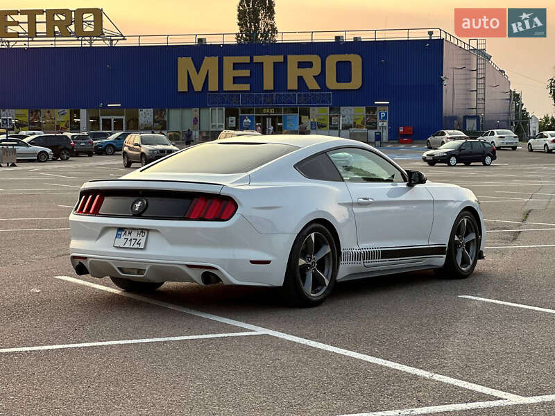 Купе Ford Mustang 2016 в Житомирі