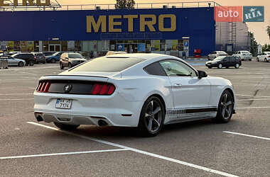 Купе Ford Mustang 2016 в 