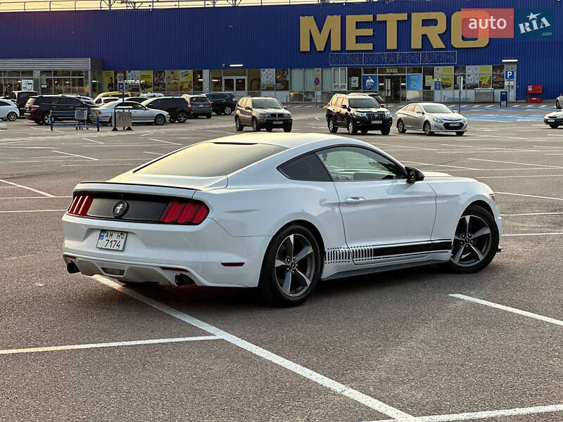 Купе Ford Mustang 2016 в Житомирі