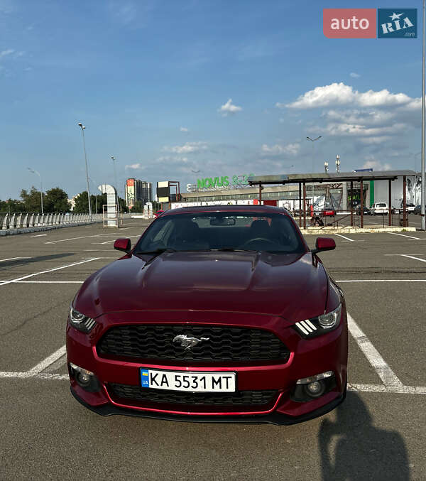 Купе Ford Mustang 2015 в Києві
