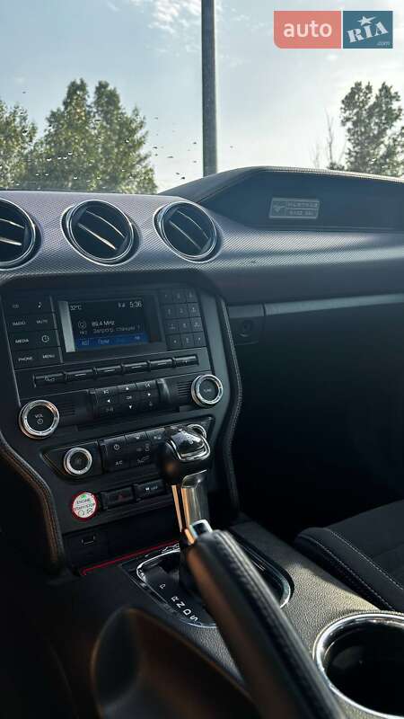 Купе Ford Mustang 2015 в Києві