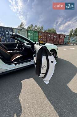 Кабриолет Ford Mustang 2019 в 