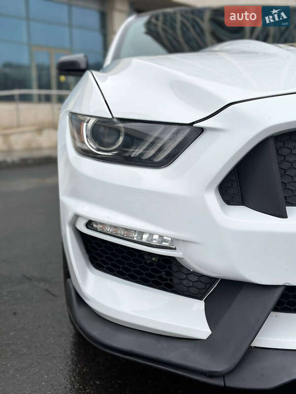 Купе Ford Mustang 2015 в Днепре фото 4 Купе Ford Mustang 2015 в Днепре