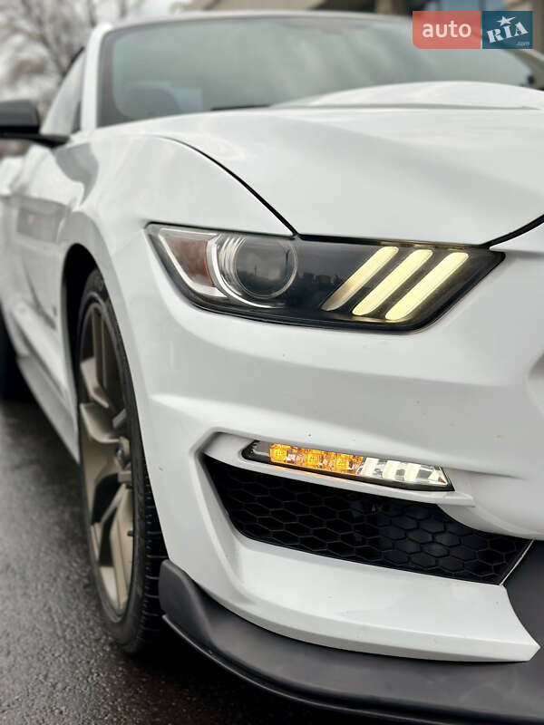 Купе Ford Mustang 2015 в Днепре фото 16 Купе Ford Mustang 2015 в Днепре