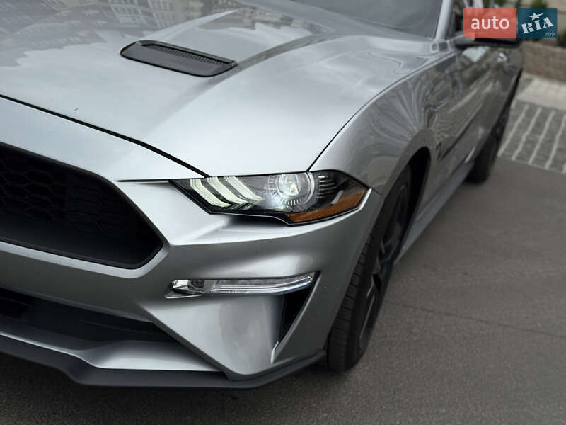 Купе Ford Mustang 2021 в Умани