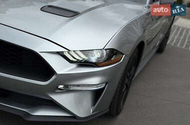 Купе Ford Mustang 2021 в 