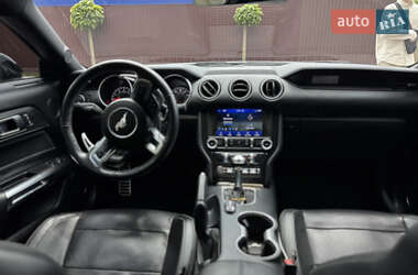 Купе Ford Mustang 2021 в 