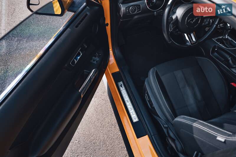 Купе Ford Mustang 2019 в Киеве