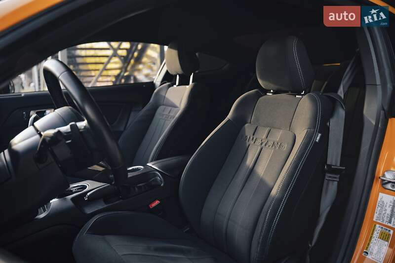 Купе Ford Mustang 2019 в Киеве
