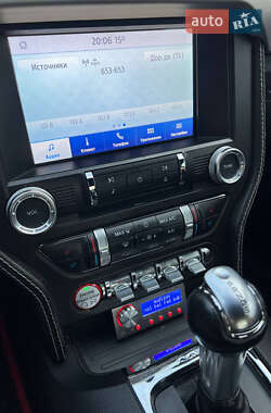 Купе Ford Mustang 2017 в 
