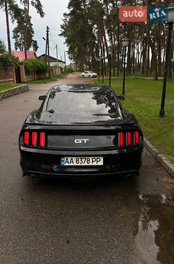 Купе Ford Mustang 2017 в 