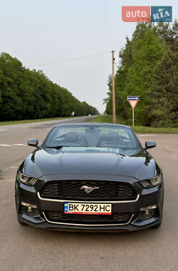 Кабриолет Ford Mustang 2017 в Ровно