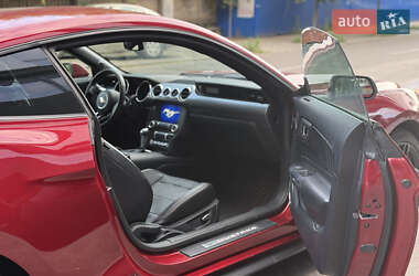 Купе Ford Mustang 2016 в 