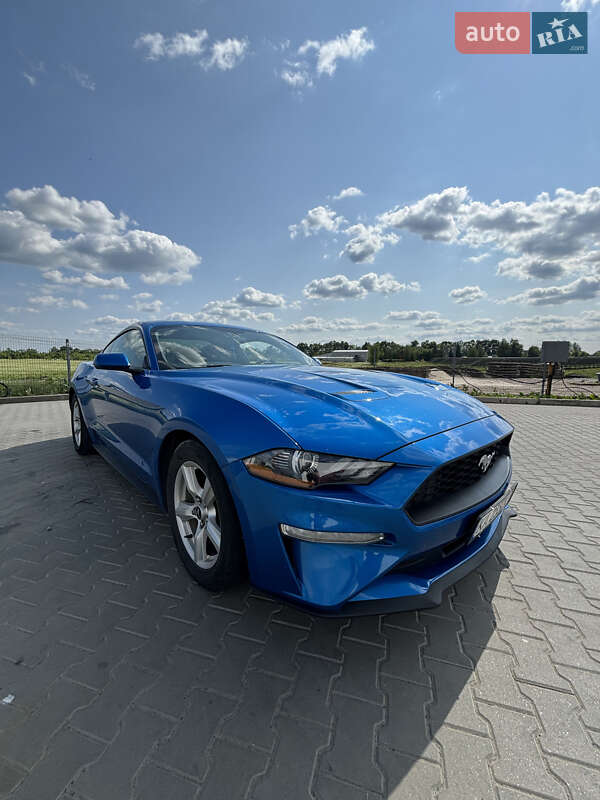 Купе Ford Mustang 2018 в 