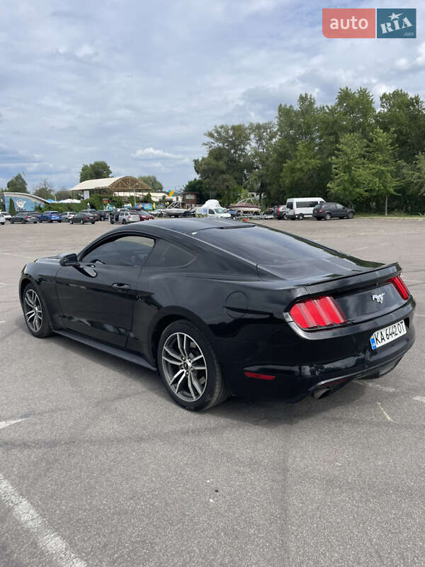 Купе Ford Mustang 2015 в Киеве