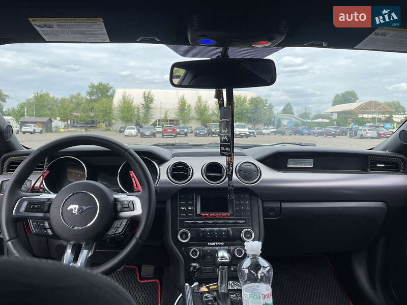 Купе Ford Mustang 2015 в Киеве