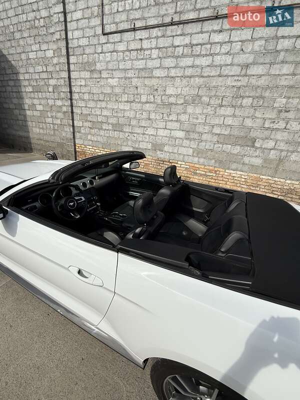 Кабриолет Ford Mustang 2016 в Кривом Роге фото 17 Кабриолет Ford Mustang 2016 в Кривом Роге