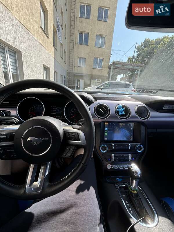 Купе Ford Mustang 2017 в Львові