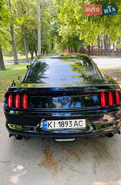 Купе Ford Mustang 2014 в 
