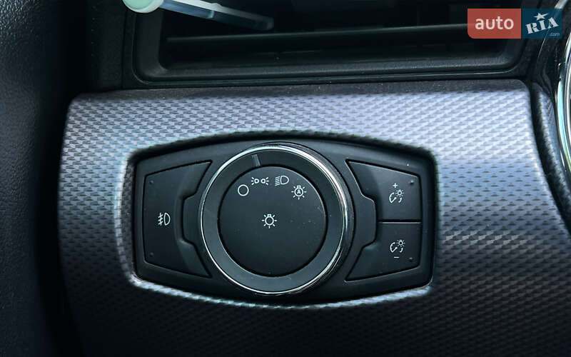 Купе Ford Mustang 2015 в Львове