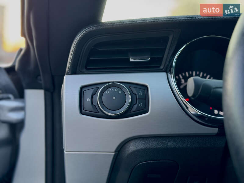Купе Ford Mustang 2016 в Львове