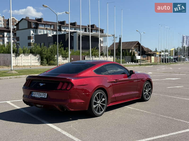 Купе Ford Mustang 2015 в Києві фото 5 Купе Ford Mustang 2015 в Києві