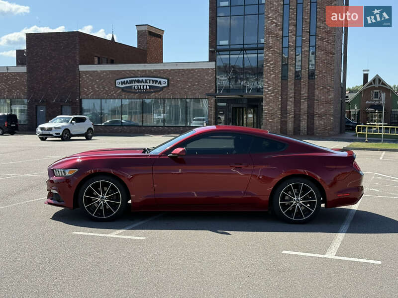 Купе Ford Mustang 2015 в Києві фото 8 Купе Ford Mustang 2015 в Києві