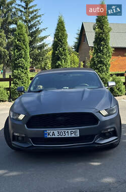 Кабриолет Ford Mustang 2015 в Киеве