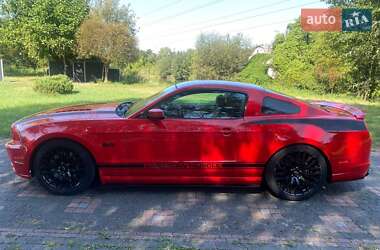 Купе Ford Mustang 2012 в 