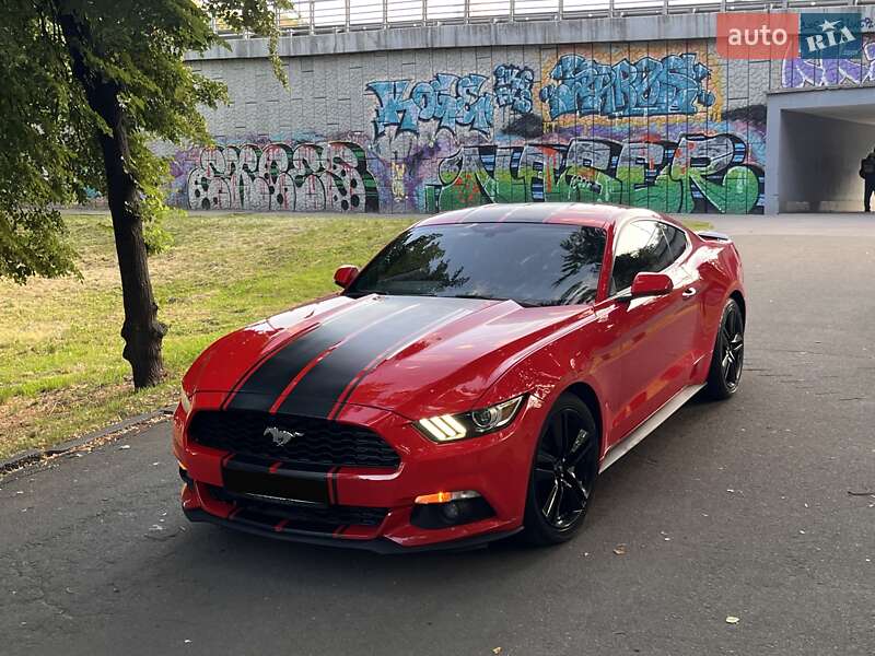 Купе Ford Mustang 2015 в Киеве