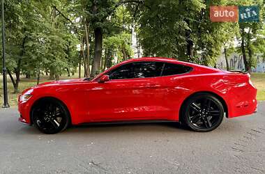 Купе Ford Mustang 2015 в 