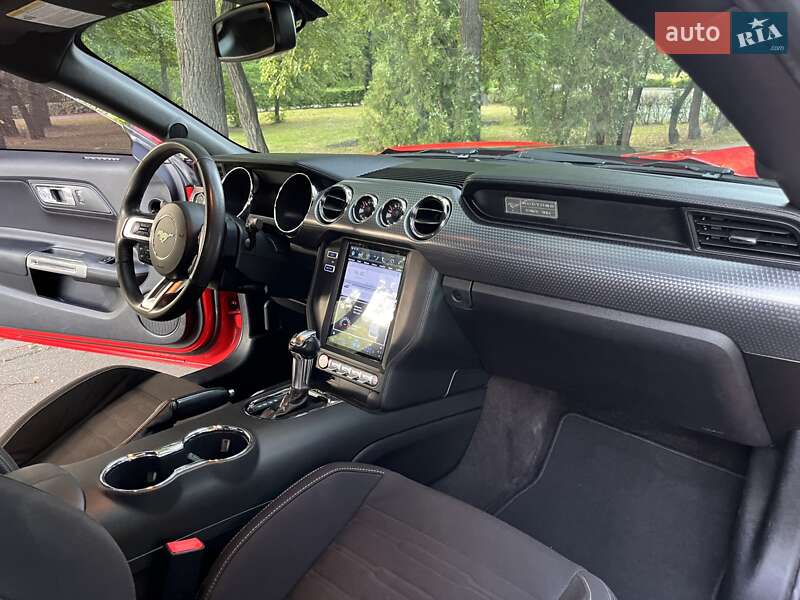 Купе Ford Mustang 2015 в Киеве