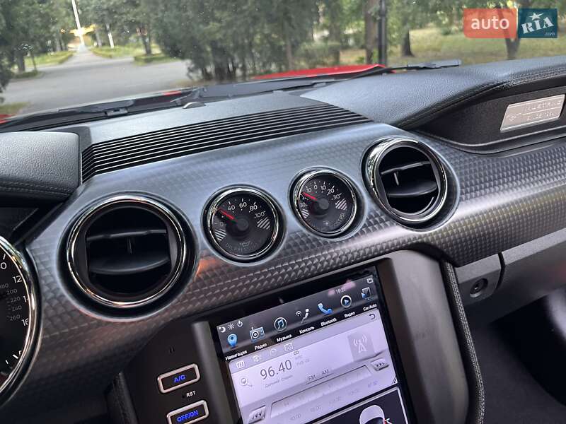 Купе Ford Mustang 2015 в Киеве