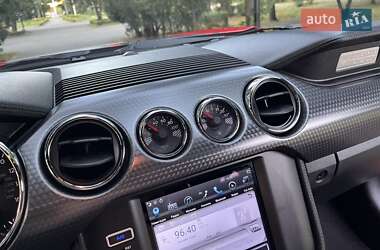 Купе Ford Mustang 2015 в 