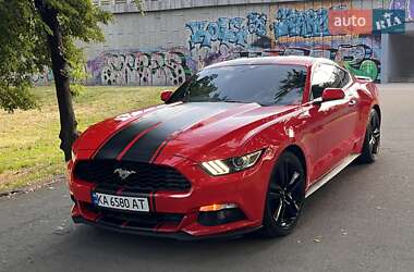 Купе Ford Mustang 2015 в 