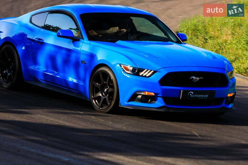 Купе Ford Mustang 2017 в Одессе