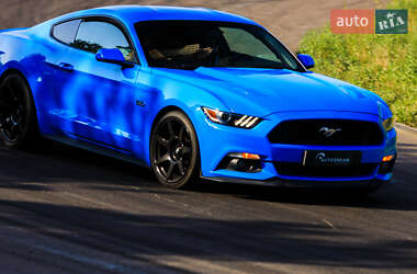 Купе Ford Mustang 2017 в 