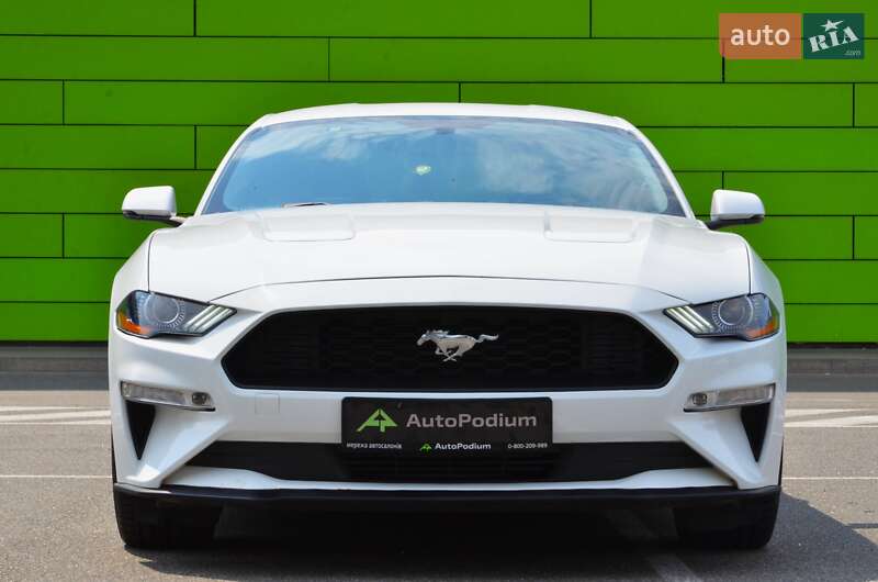 Купе Ford Mustang 2018 в Киеве фото 3 Купе Ford Mustang 2018 в Киеве