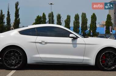 Купе Ford Mustang 2018 в 