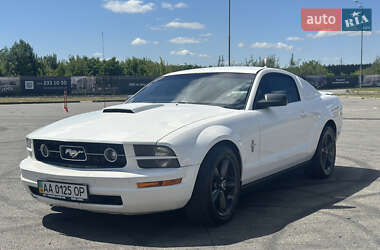Купе Ford Mustang 2007 в Києві